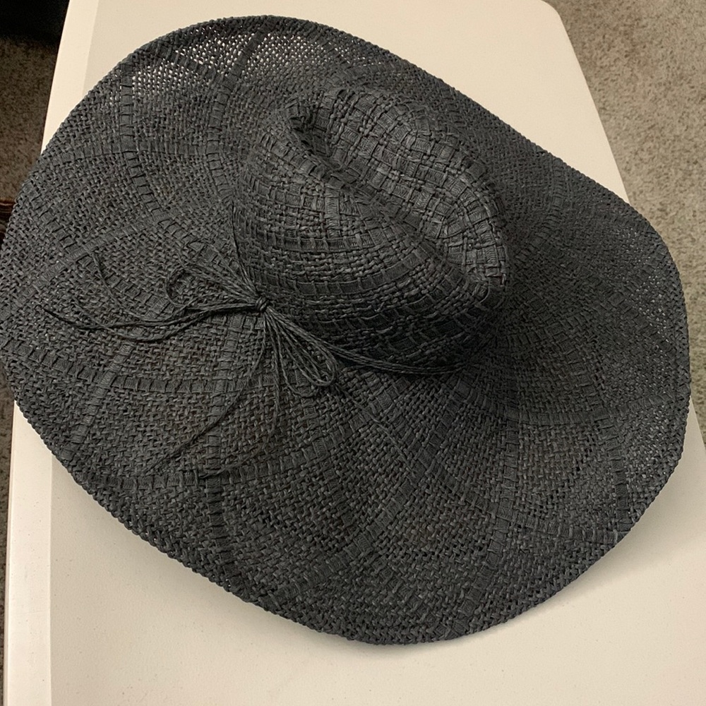 Black fluffy tea party hat